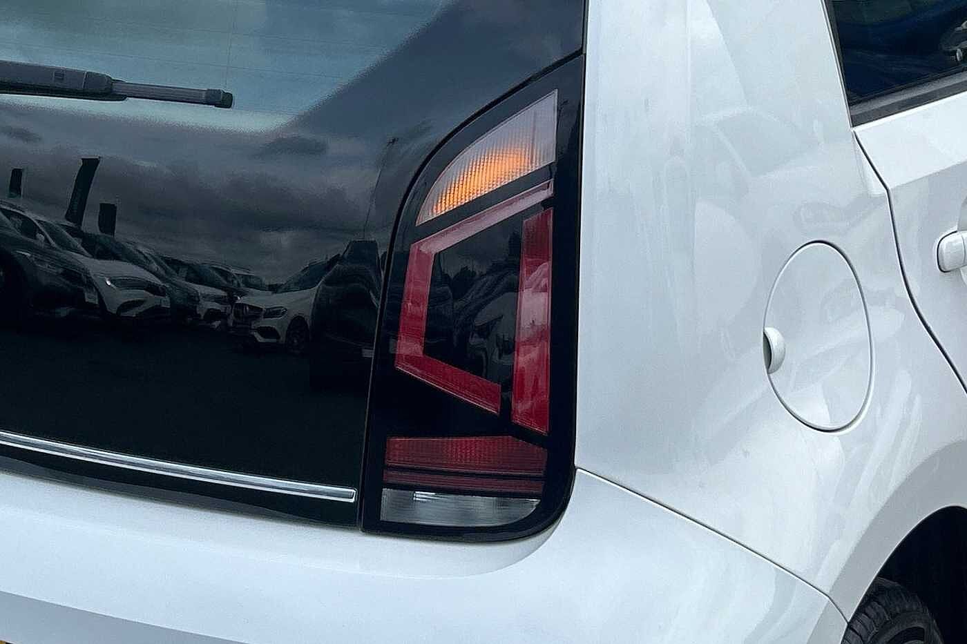 Volkswagen up! Up 2016 1.0 TSI 90PS High 5Dr
