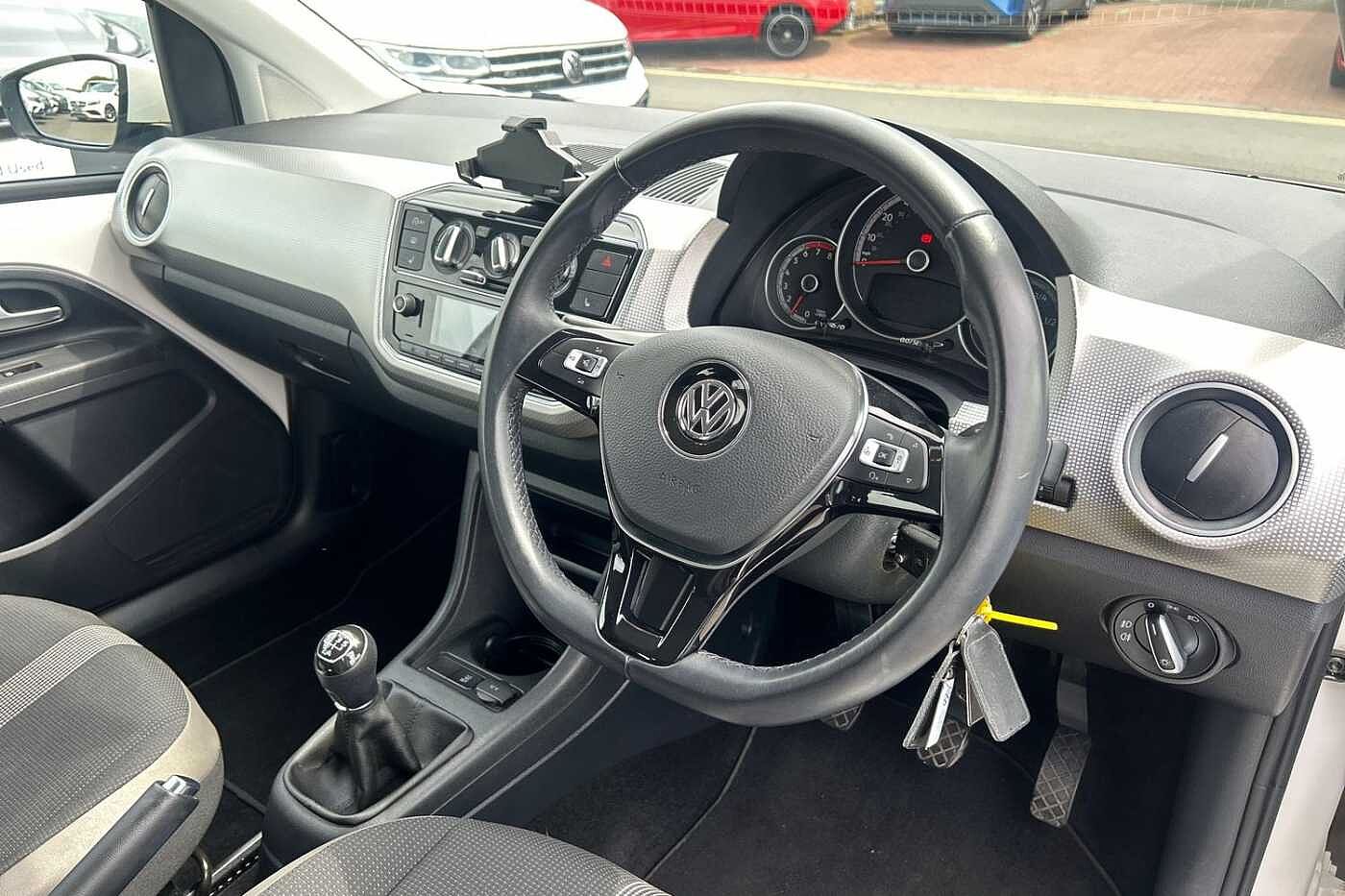 Volkswagen up! Up 2016 1.0 TSI 90PS High 5Dr