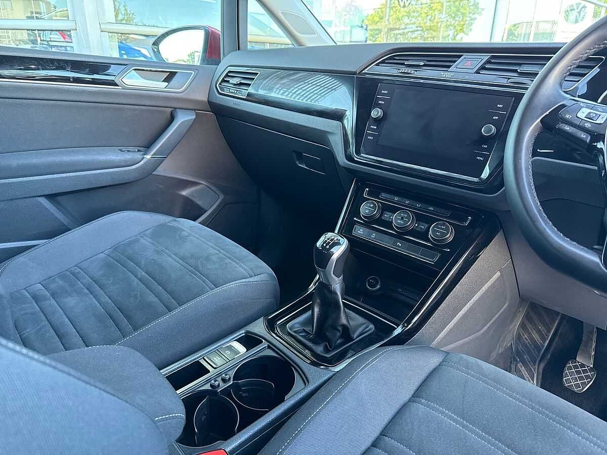Volkswagen Touran 1.5 TSI EVO SEL 5Dr
