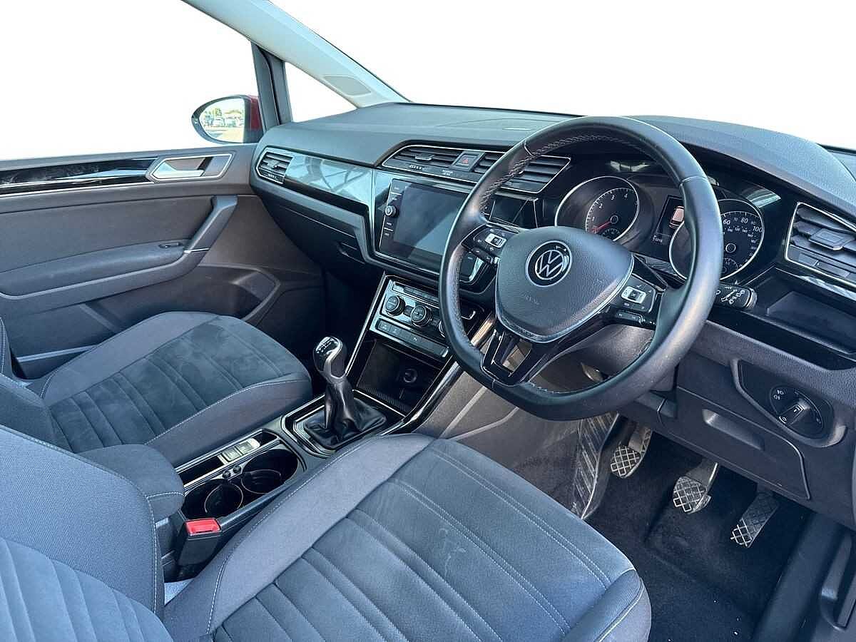 Volkswagen Touran 1.5 TSI EVO SEL 5Dr