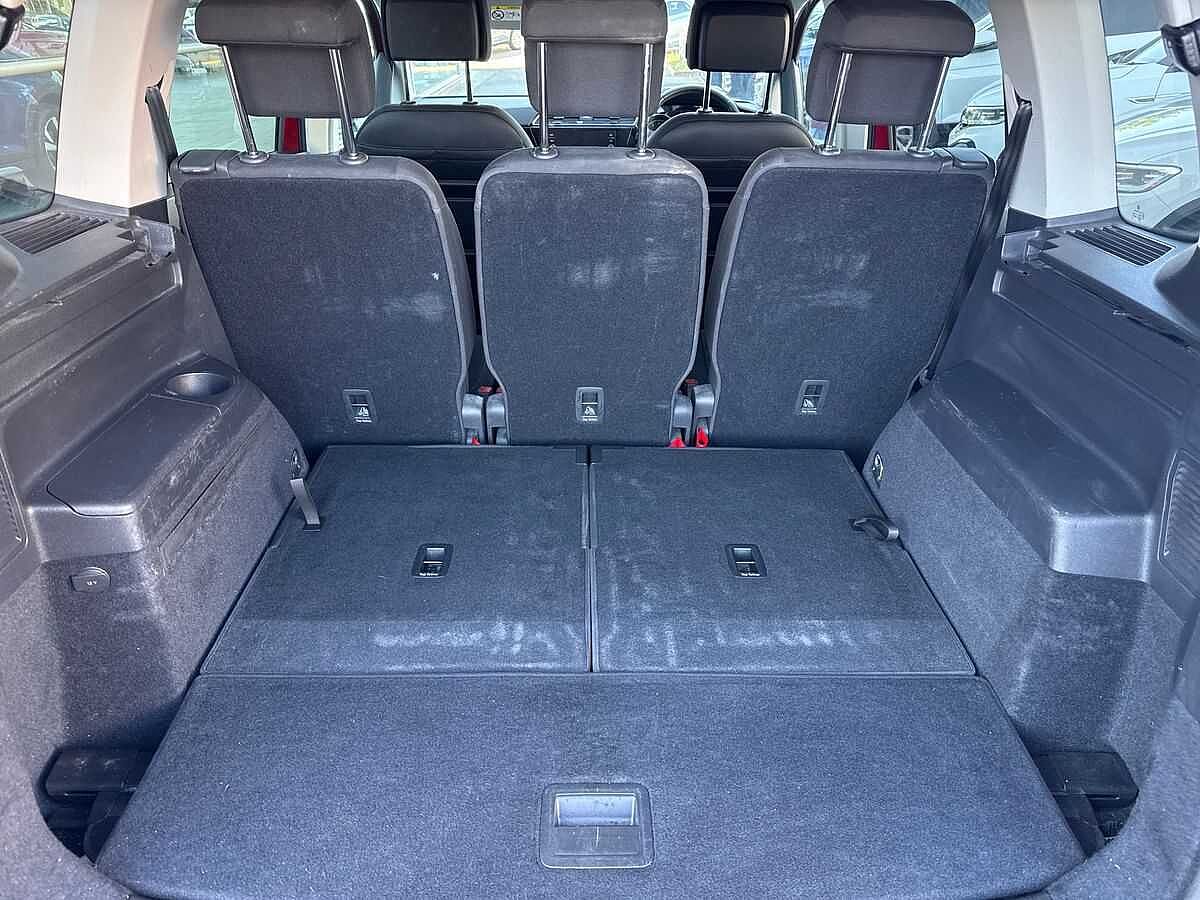 Volkswagen Touran 1.5 TSI EVO SEL 5Dr