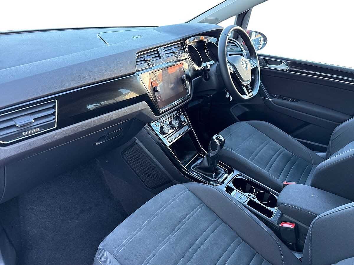Volkswagen Touran 1.5 TSI EVO SEL 5Dr
