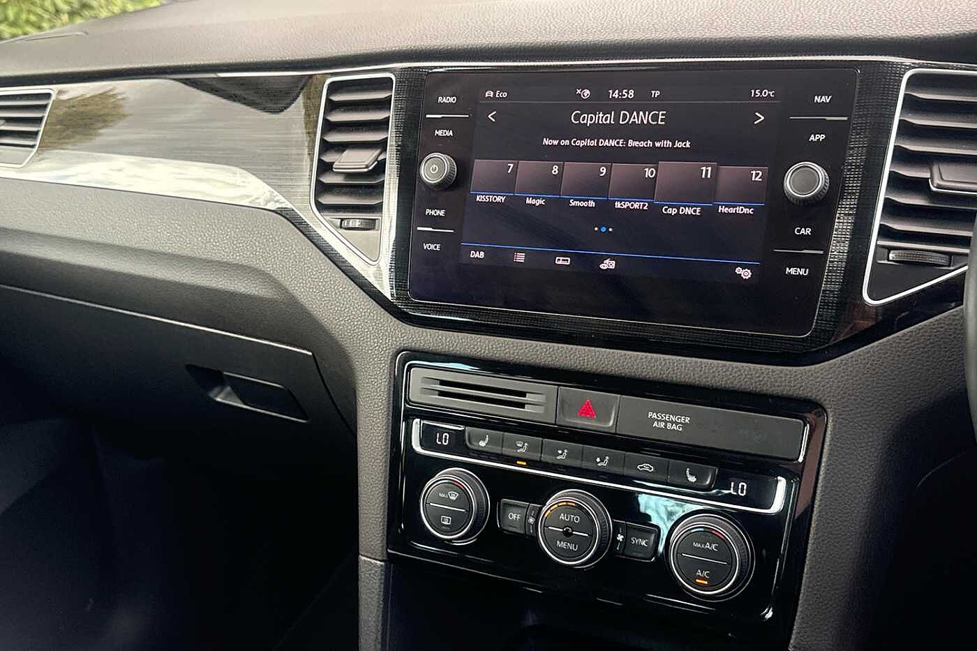 Volkswagen Golf SV