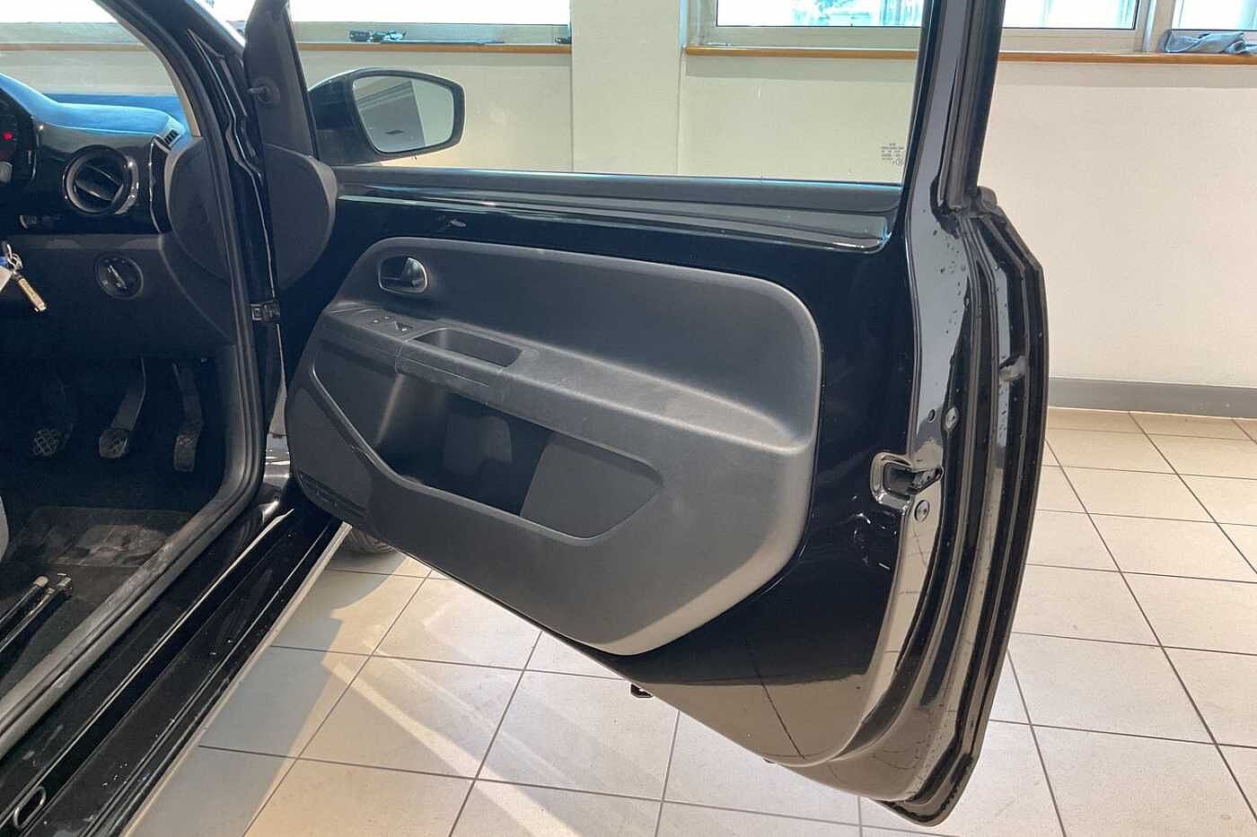 Volkswagen up! 1.0 Move up! Hatchback 3dr Petrol Manual Euro 5 (60 ps)