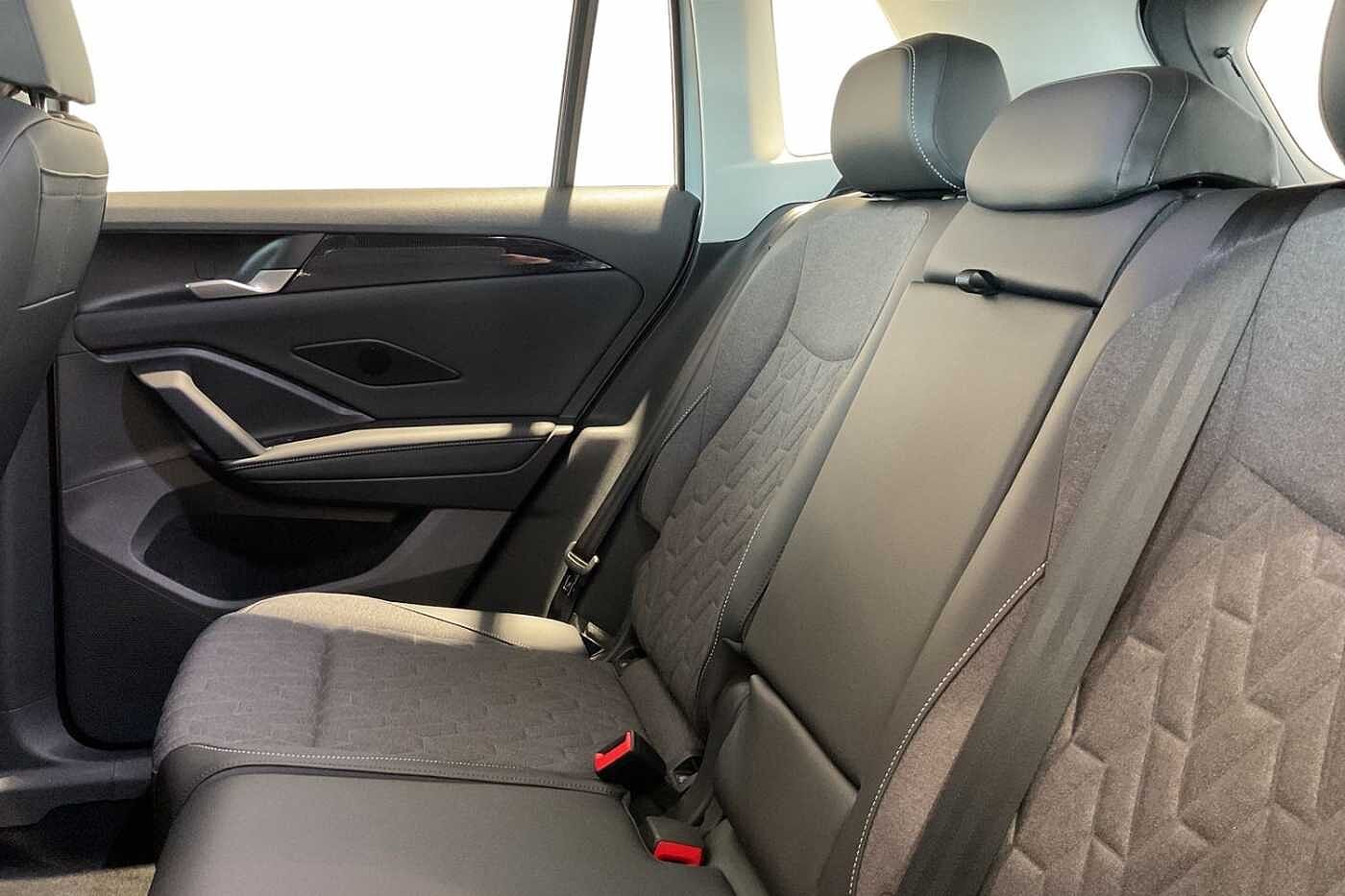 Volkswagen Tiguan 2.0 TDI Life SUV 5dr Diesel DSG Euro 6 (s/s) (150 ps)