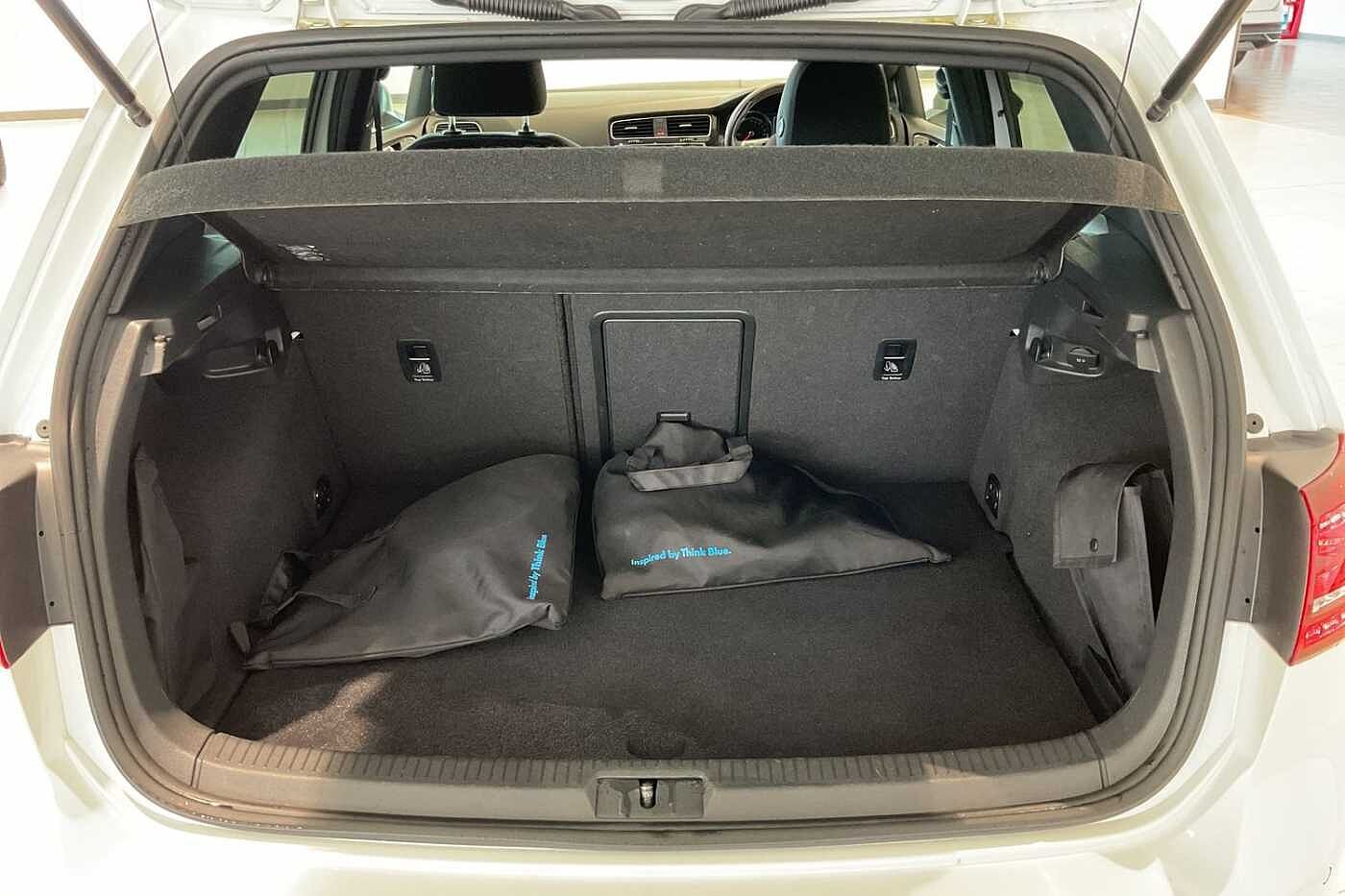 Volkswagen Golf 1.4 TSI 8.7kWh GTE Hatchback 5dr Petrol Plug-in Hybrid DSG Euro 6 (s/s) (204 ps)