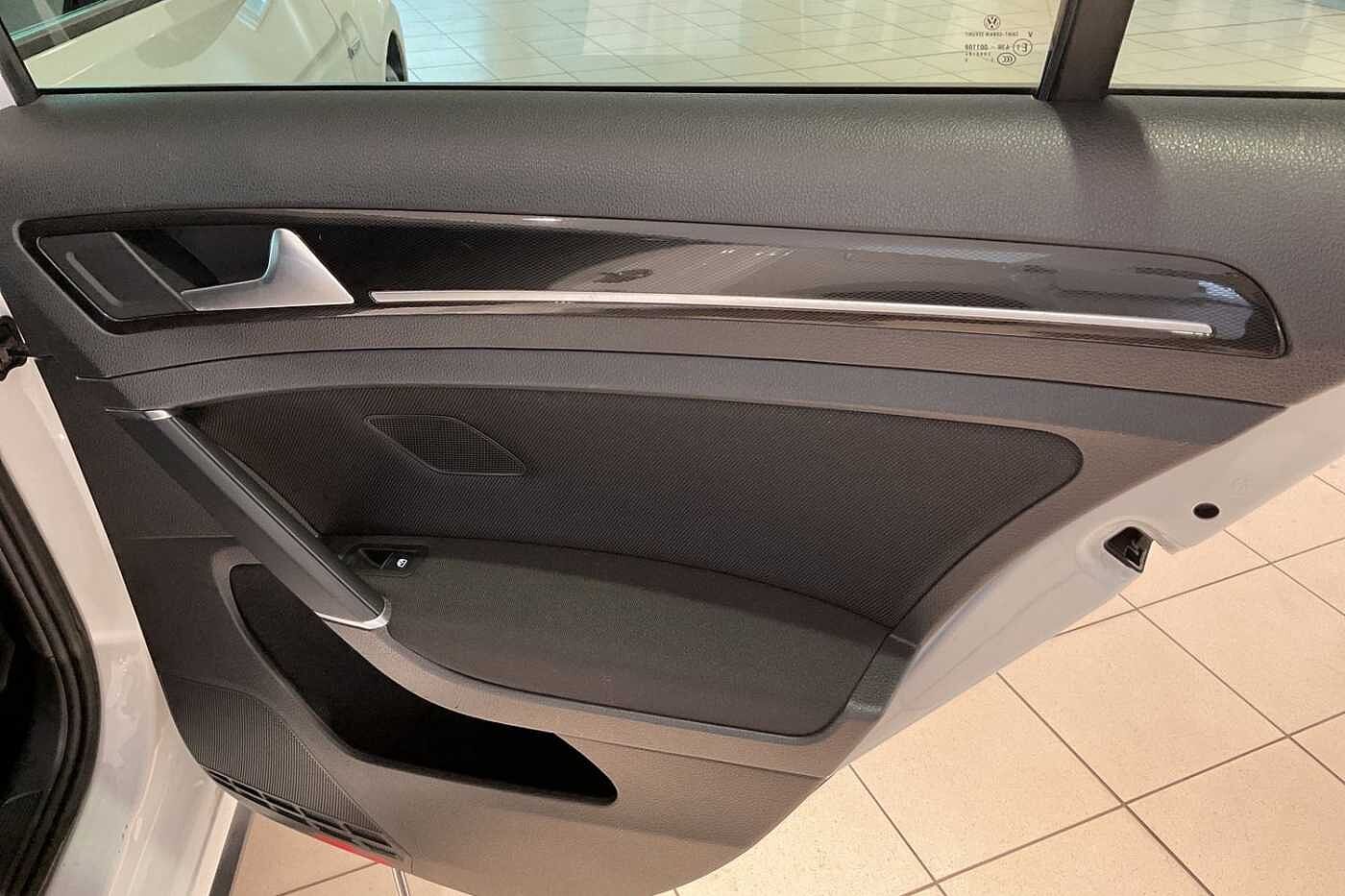 Volkswagen Golf 1.4 TSI 8.7kWh GTE Hatchback 5dr Petrol Plug-in Hybrid DSG Euro 6 (s/s) (204 ps)