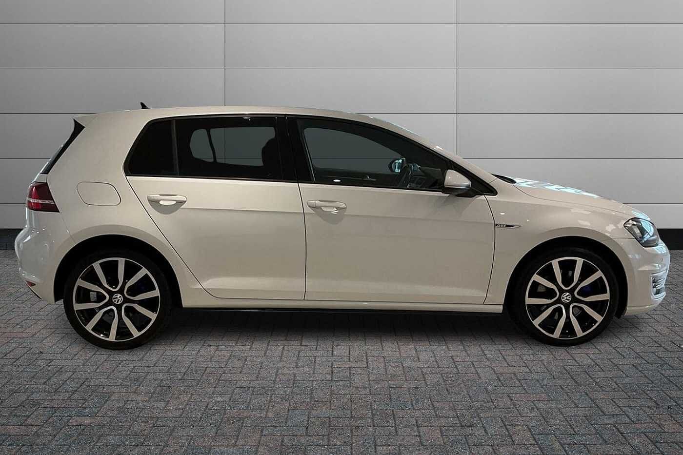 Volkswagen Golf 1.4 TSI 8.7kWh GTE Hatchback 5dr Petrol Plug-in Hybrid DSG Euro 6 (s/s) (204 ps)
