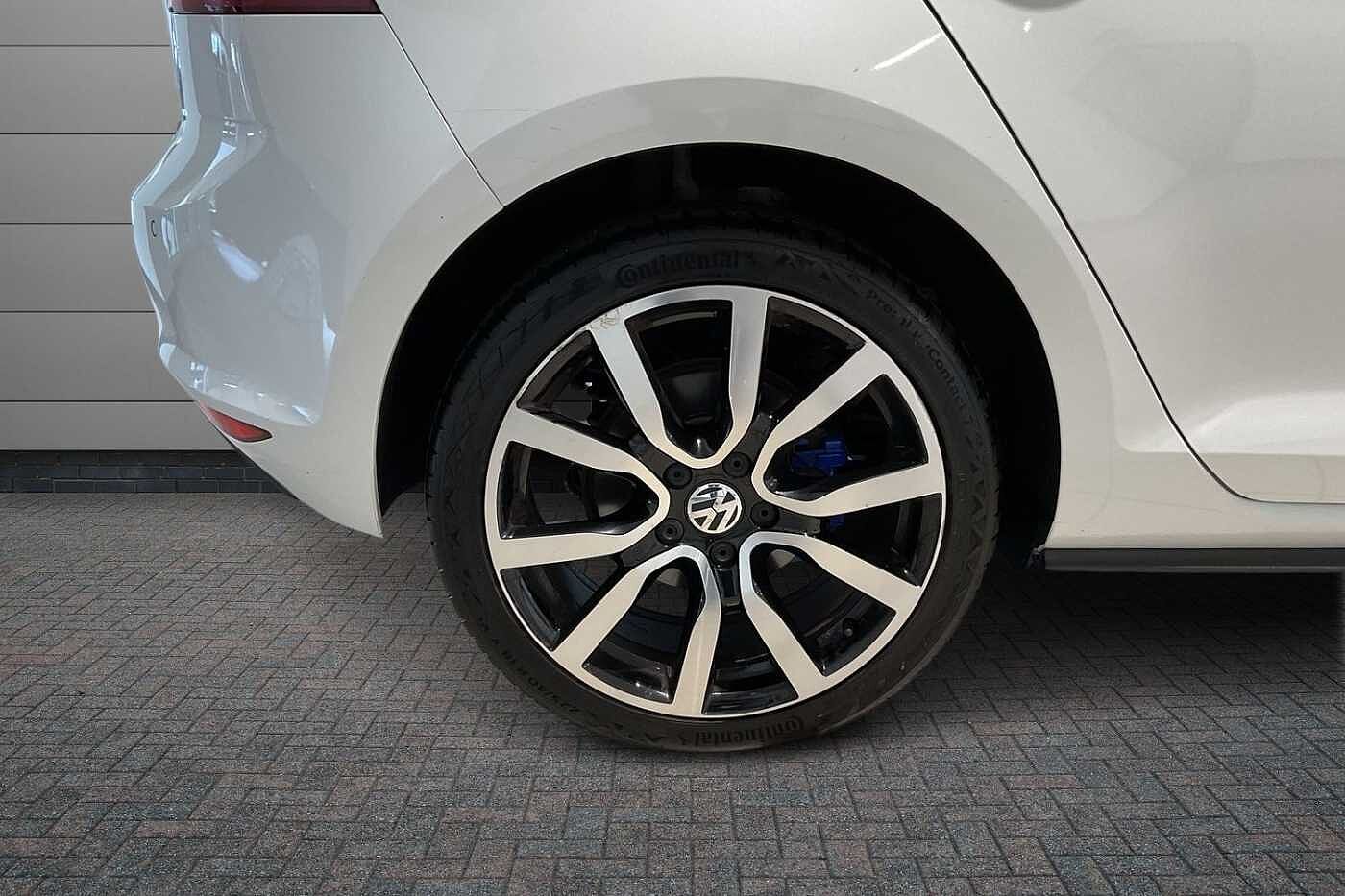 Volkswagen Golf 1.4 TSI 8.7kWh GTE Hatchback 5dr Petrol Plug-in Hybrid DSG Euro 6 (s/s) (204 ps)