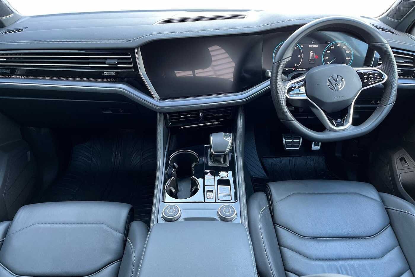 Volkswagen Touareg 3.0 TDI V6 Black Edition SUV 5dr Diesel Tiptronic 4Motion Euro 6 (s/s) (286 ps)