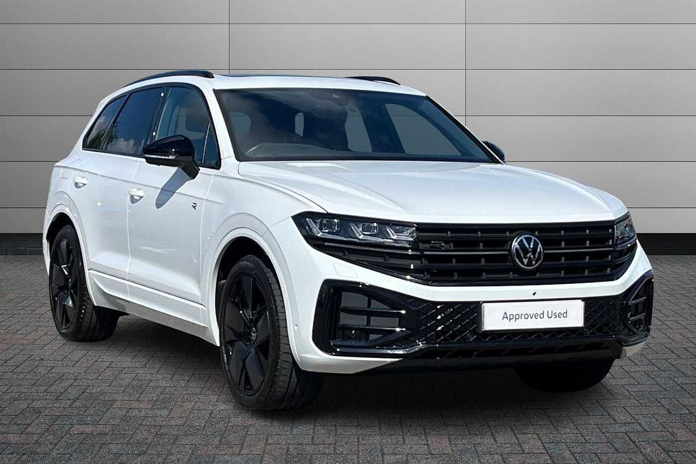 Volkswagen Touareg 3.0 TDI V6 Black Edition SUV 5dr Diesel Tiptronic 4Motion Euro 6 (s/s) (286 ps)