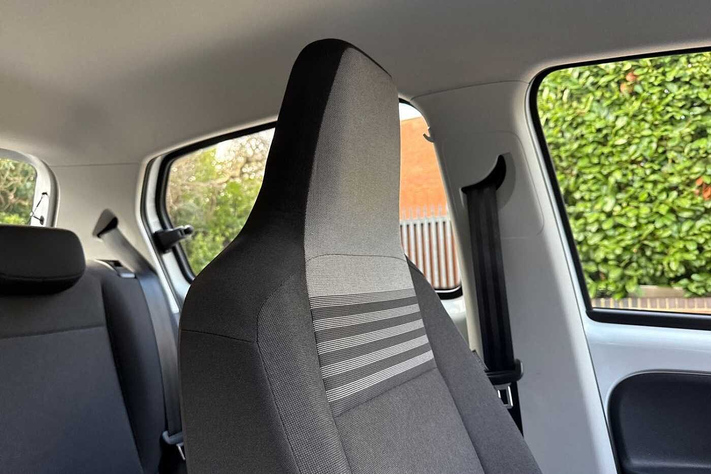 Volkswagen up! 1.0 Move up! Hatchback 5dr Petrol Manual Euro 6 (s/s) (60 ps)