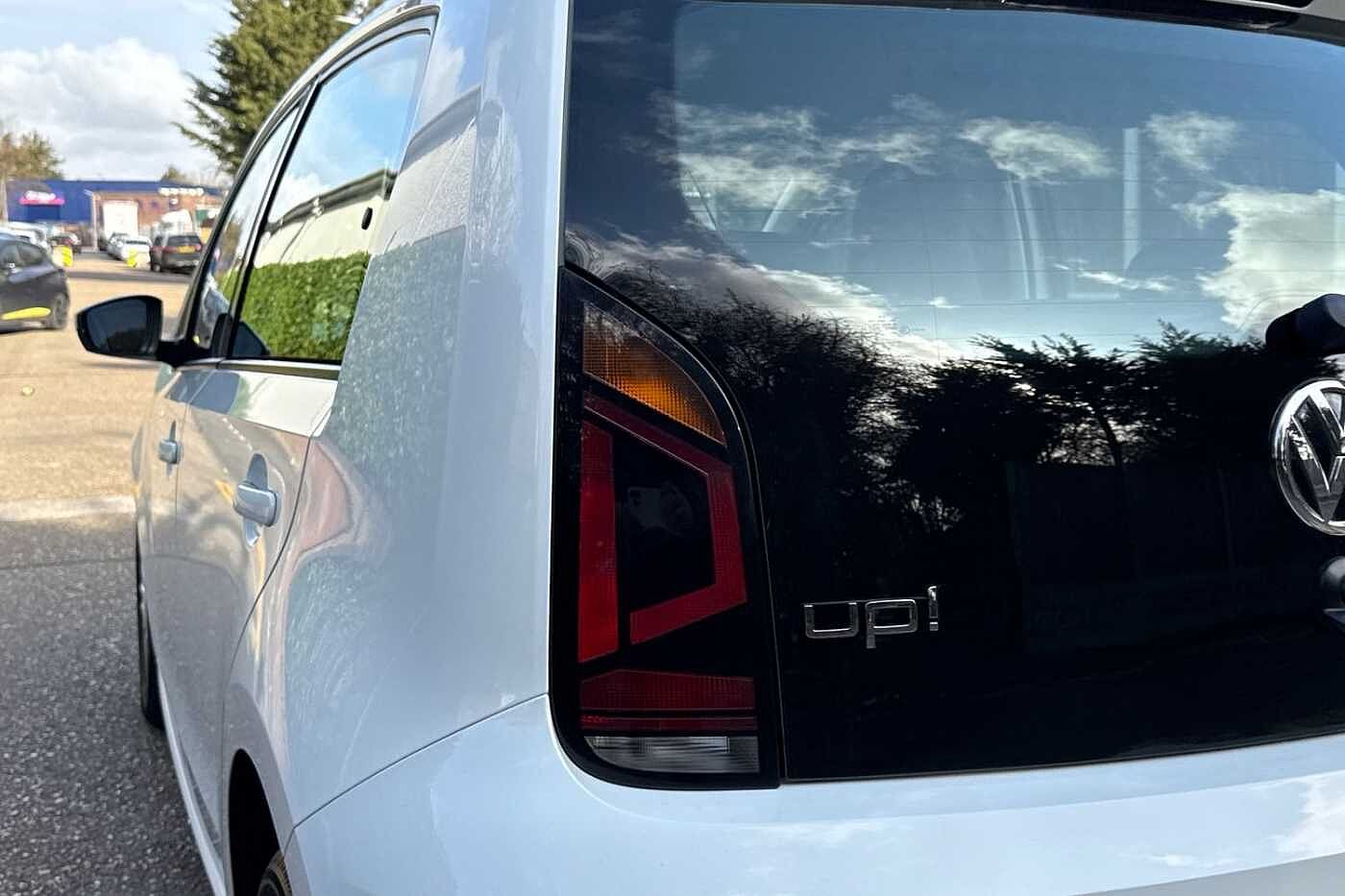 Volkswagen up! 1.0 Move up! Hatchback 5dr Petrol Manual Euro 6 (s/s) (60 ps)