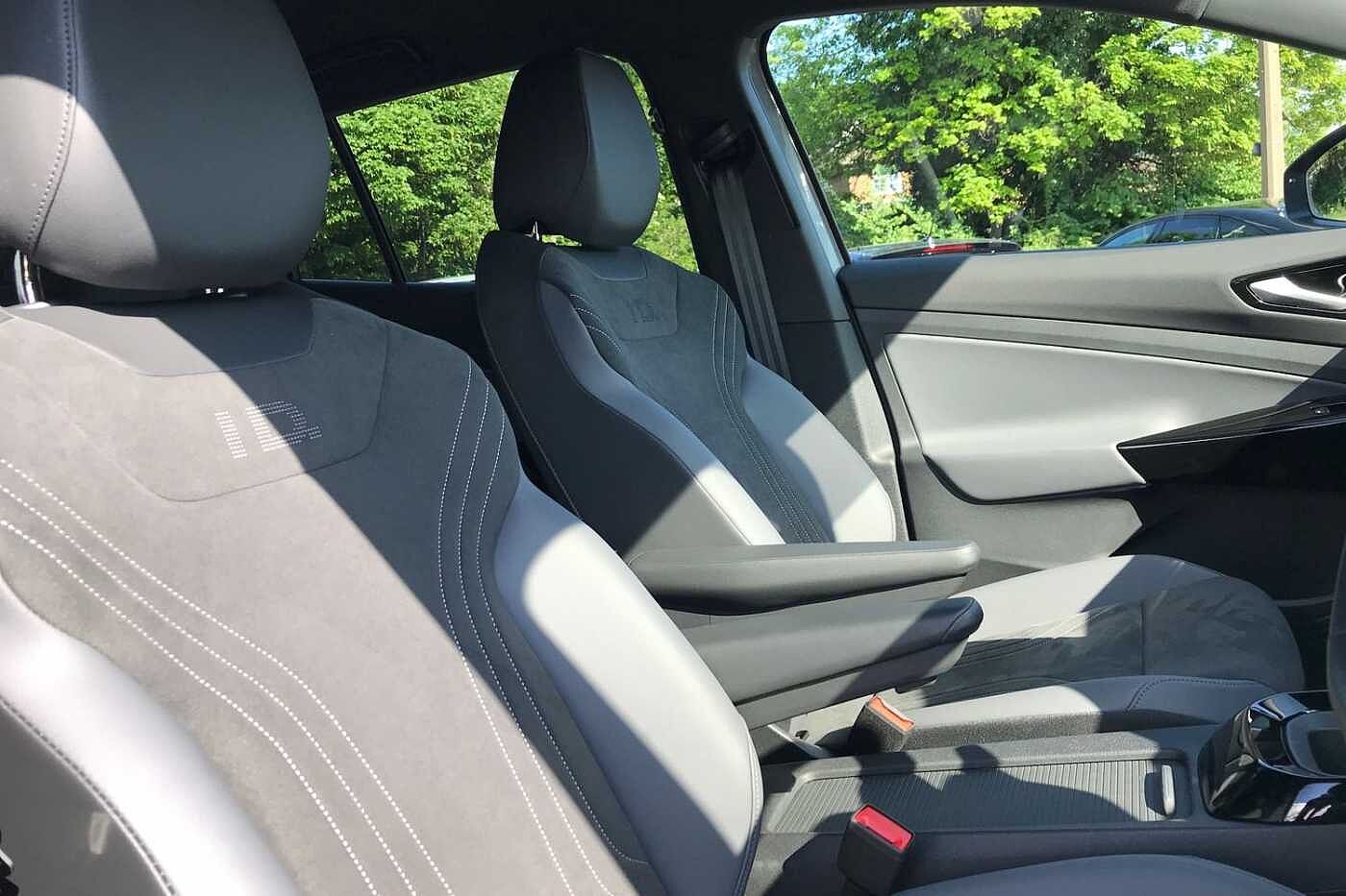 Volkswagen ID.4 Pro 77kWh Match SUV 5dr Electric Auto (286 ps)