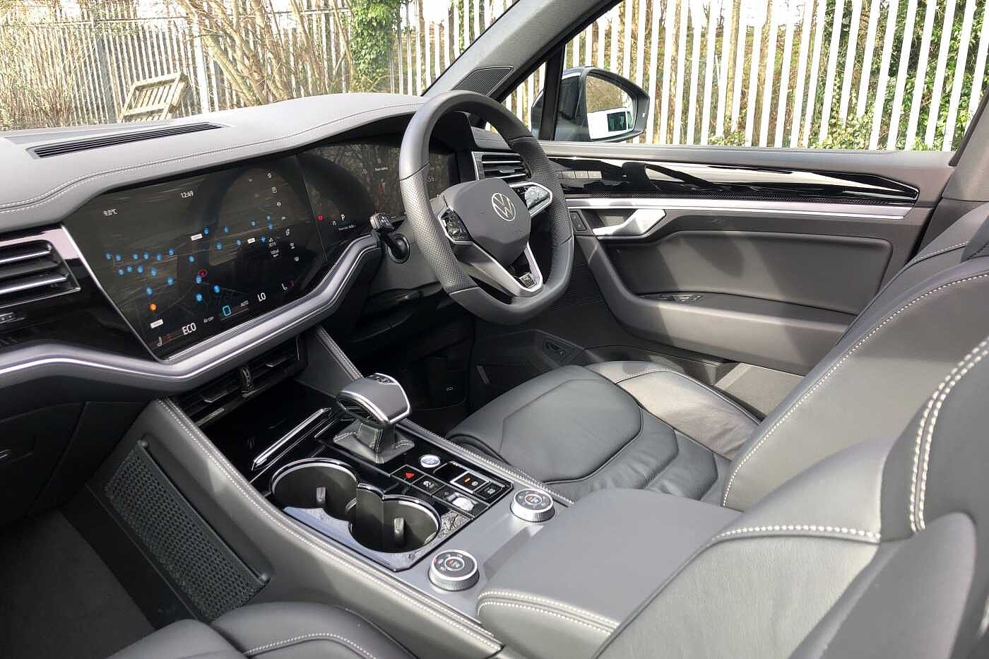 Volkswagen Touareg 3.0TDI (286ps) Black Edition 4Motion 5dr