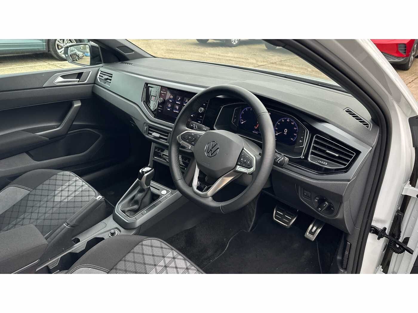 Volkswagen Polo R-Line 1.0 TSI 110PS 7-speed DSG 5 Door