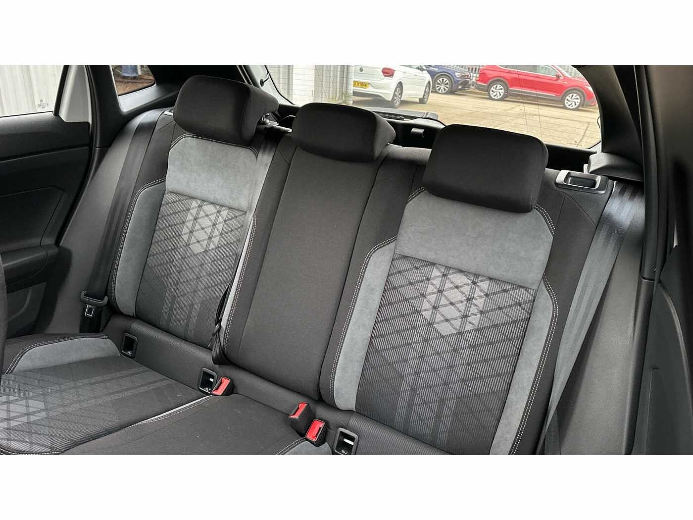 Volkswagen Polo R-Line 1.0 TSI 110PS 7-speed DSG 5 Door