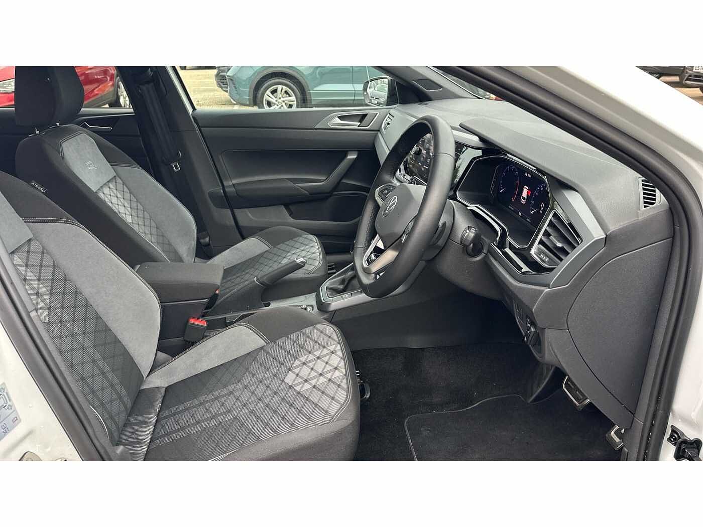 Volkswagen Polo R-Line 1.0 TSI 110PS 7-speed DSG 5 Door