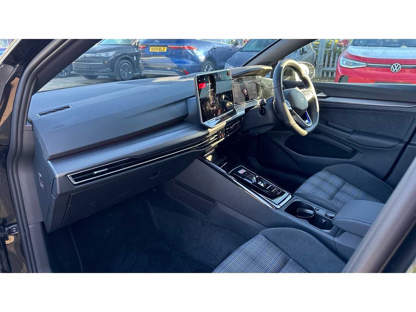 Volkswagen Golf Hatch GTE 1.5 TSI 272ps 6-Speed DSG 5 Door