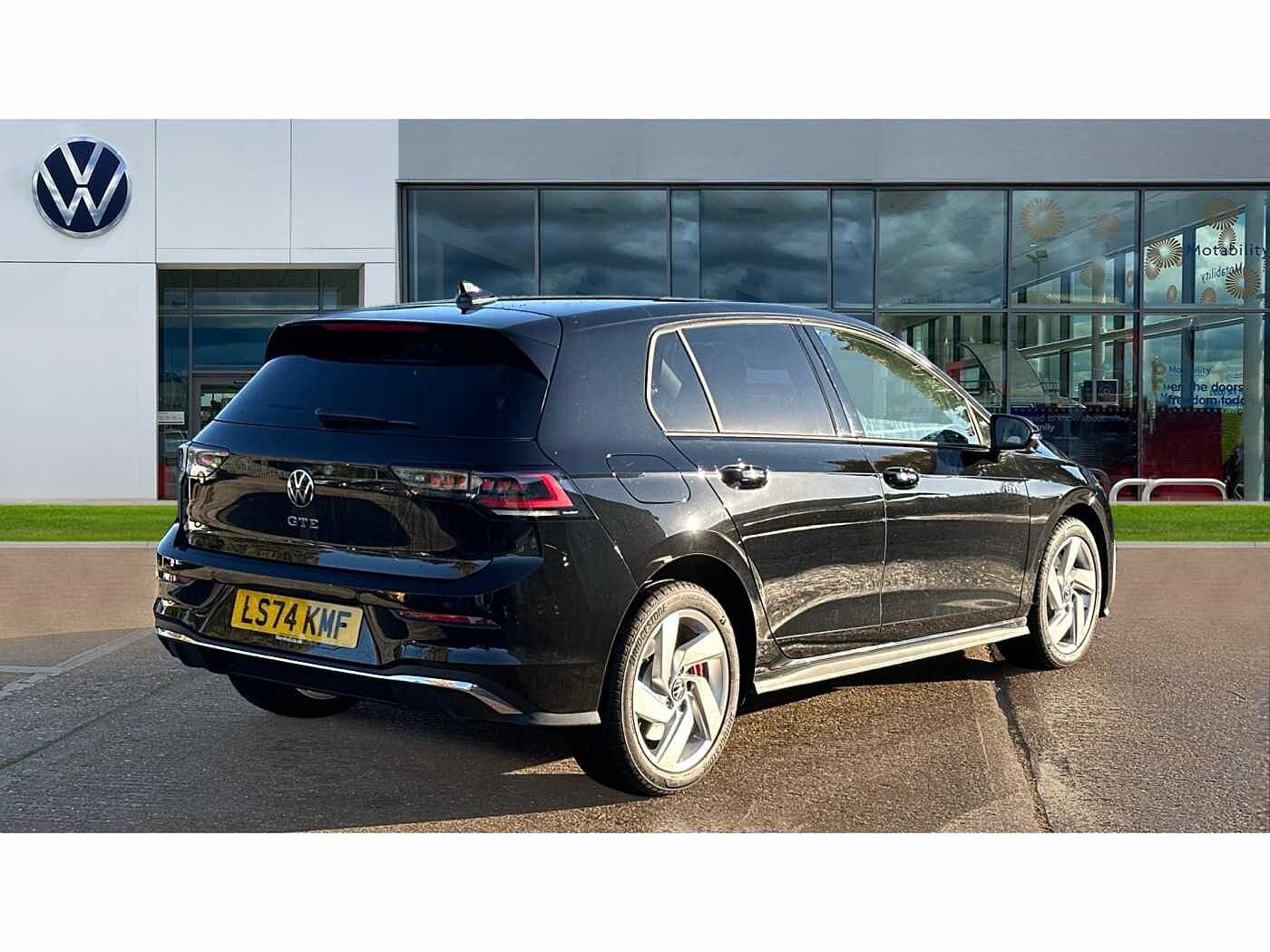 Volkswagen Golf Hatch GTE 1.5 TSI 272ps 6-Speed DSG 5 Door