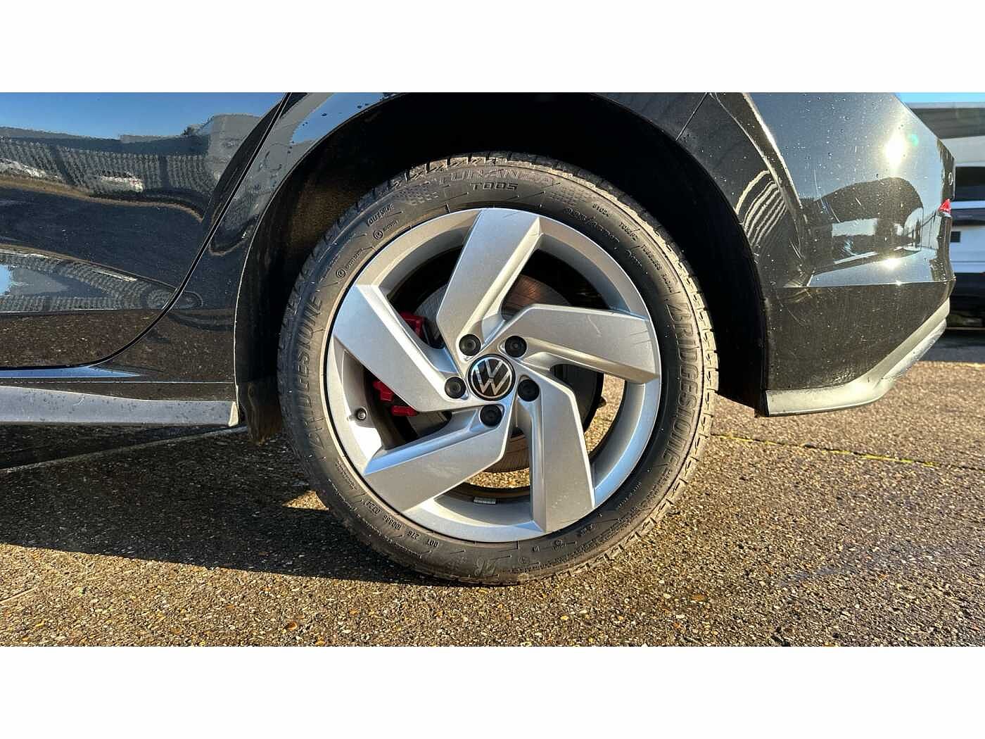 Volkswagen Golf Hatch GTE 1.5 TSI 272ps 6-Speed DSG 5 Door