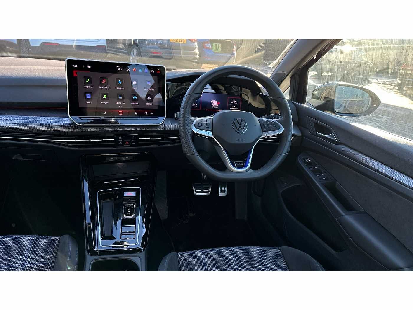 Volkswagen Golf Hatch GTE 1.5 TSI 272ps 6-Speed DSG 5 Door