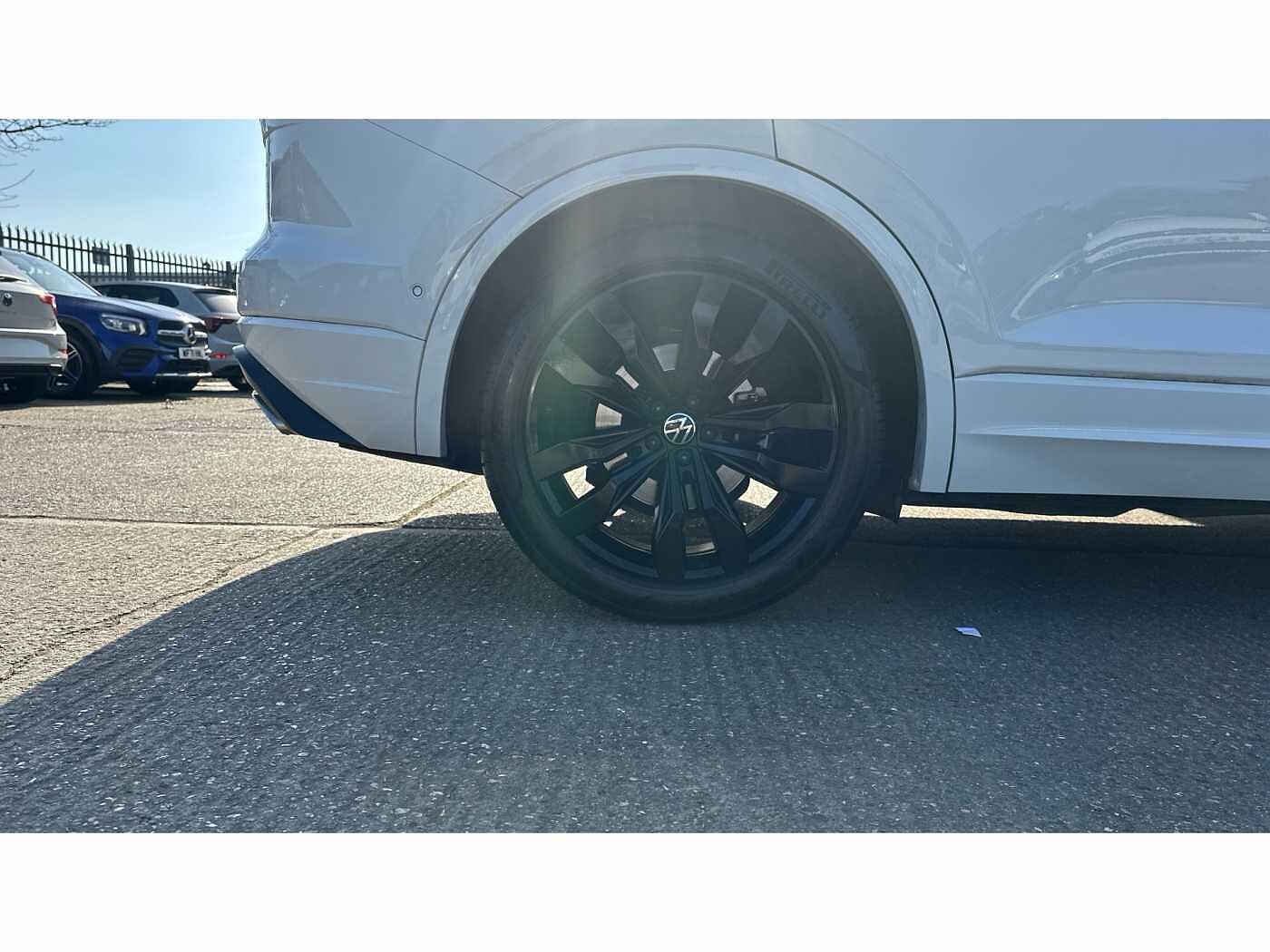 Volkswagen Touareg 3.0 V6 TDI 4Motion Black Edition 5dr Tip Auto