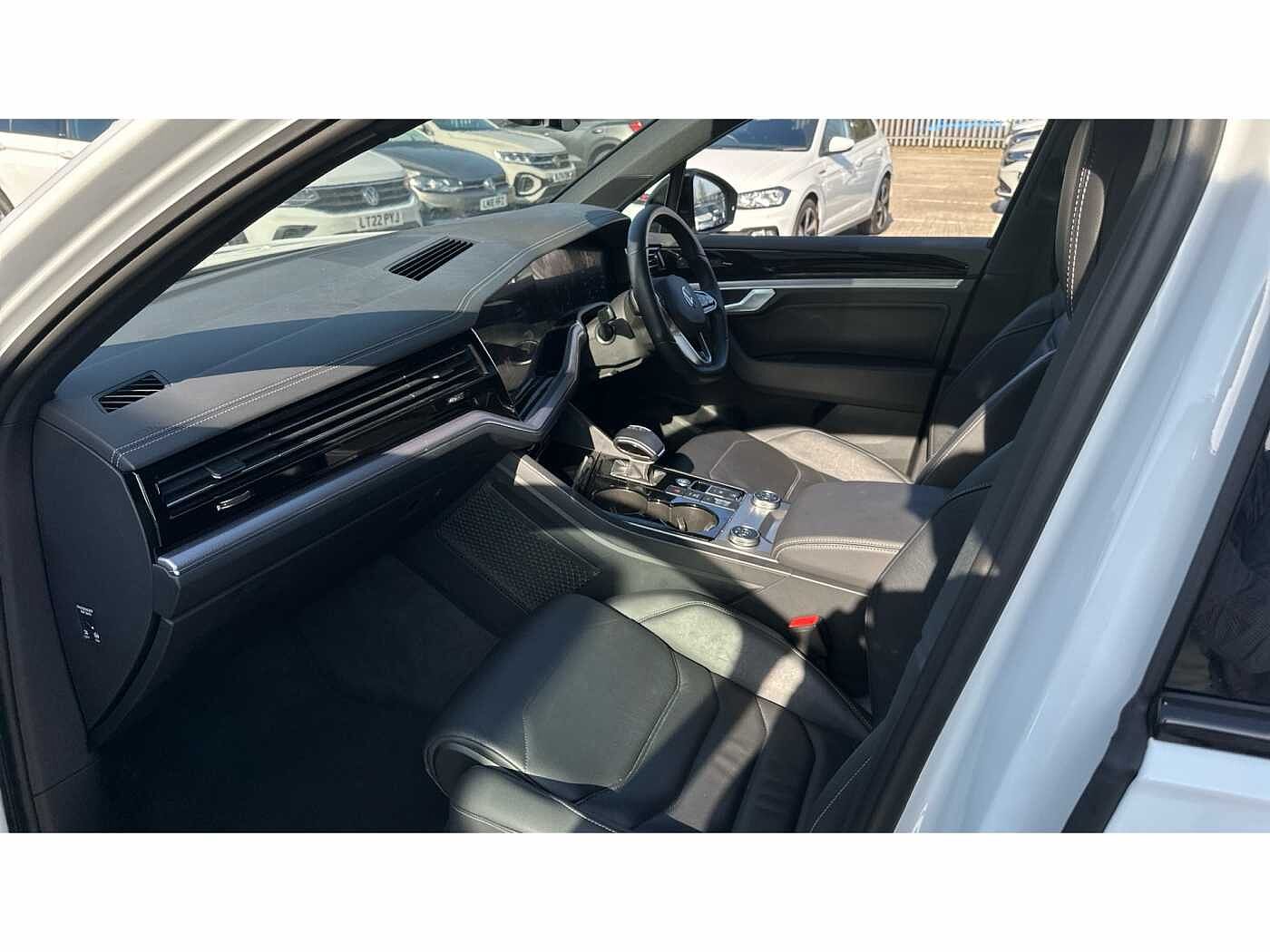 Volkswagen Touareg 3.0 V6 TDI 4Motion Black Edition 5dr Tip Auto