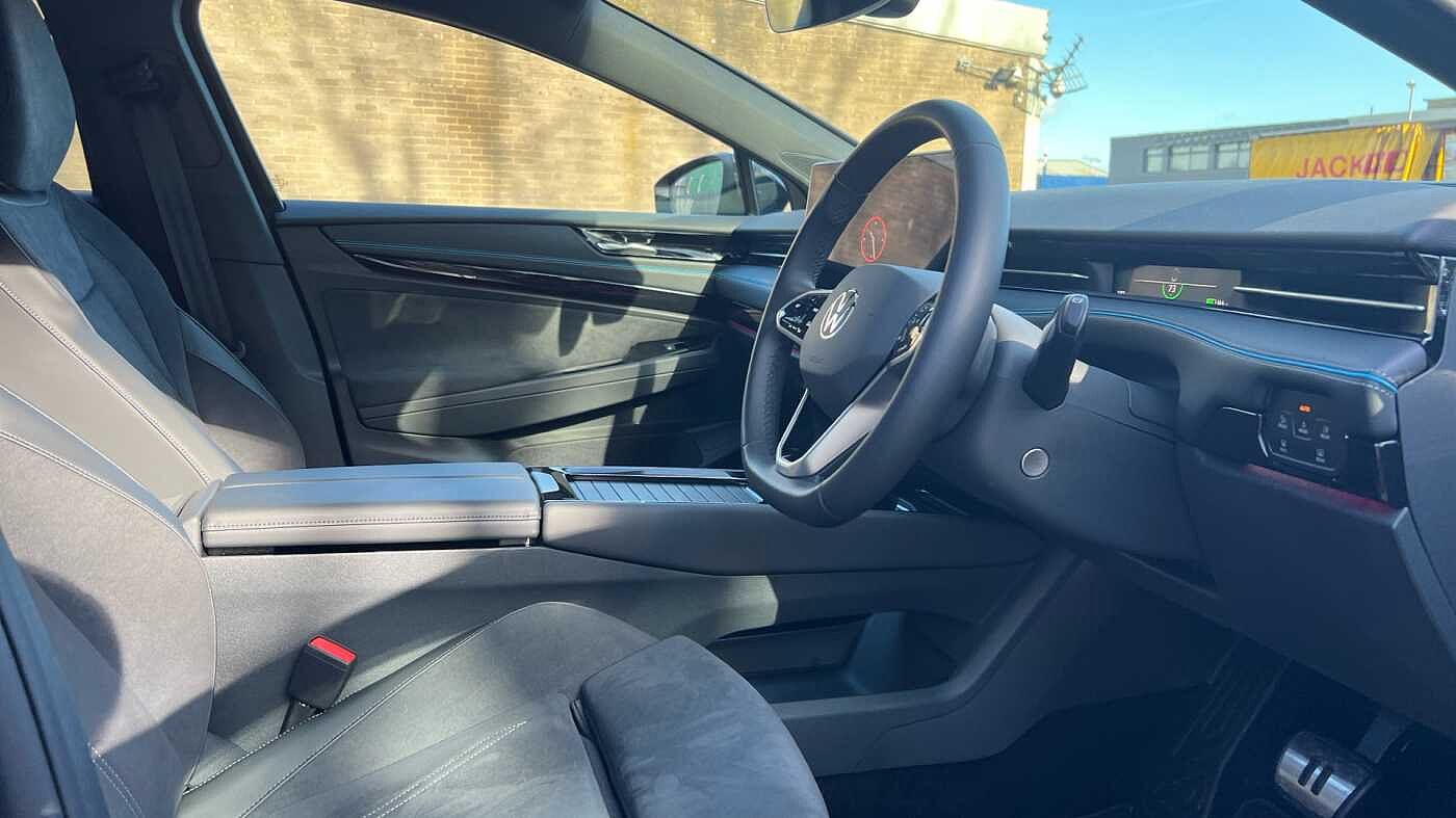 Volkswagen ID.7 Pro Launch Edition 77kWh 286PS Automatic 5 Dr