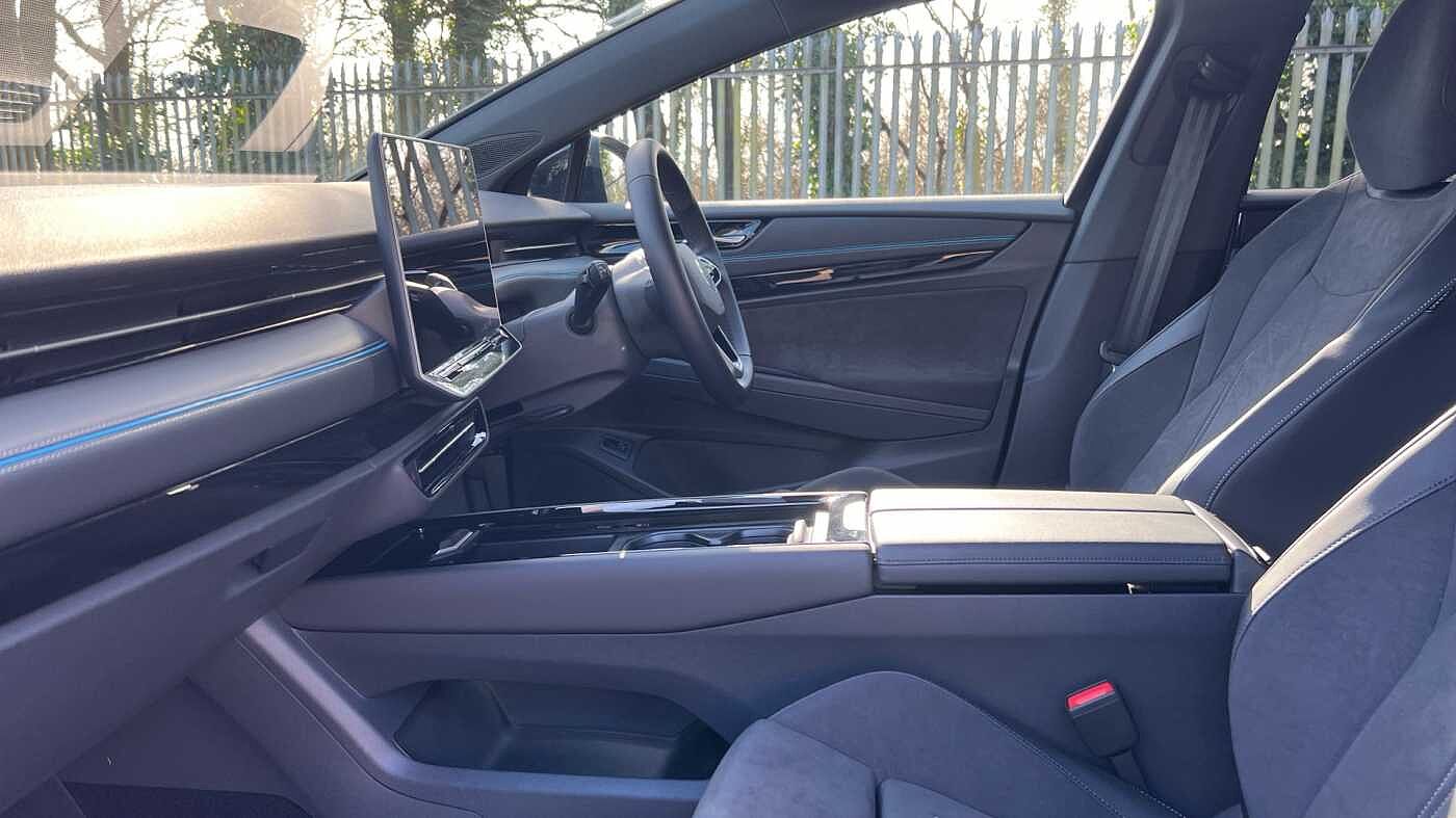 Volkswagen ID.7 Pro Launch Edition 77kWh 286PS Automatic 5 Dr