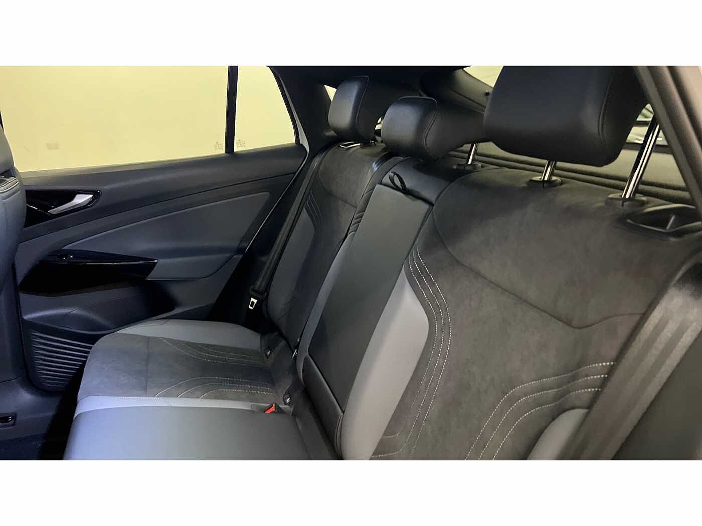 Volkswagen ID.5 Style 77kWh Pro Performance 204PS Automatic