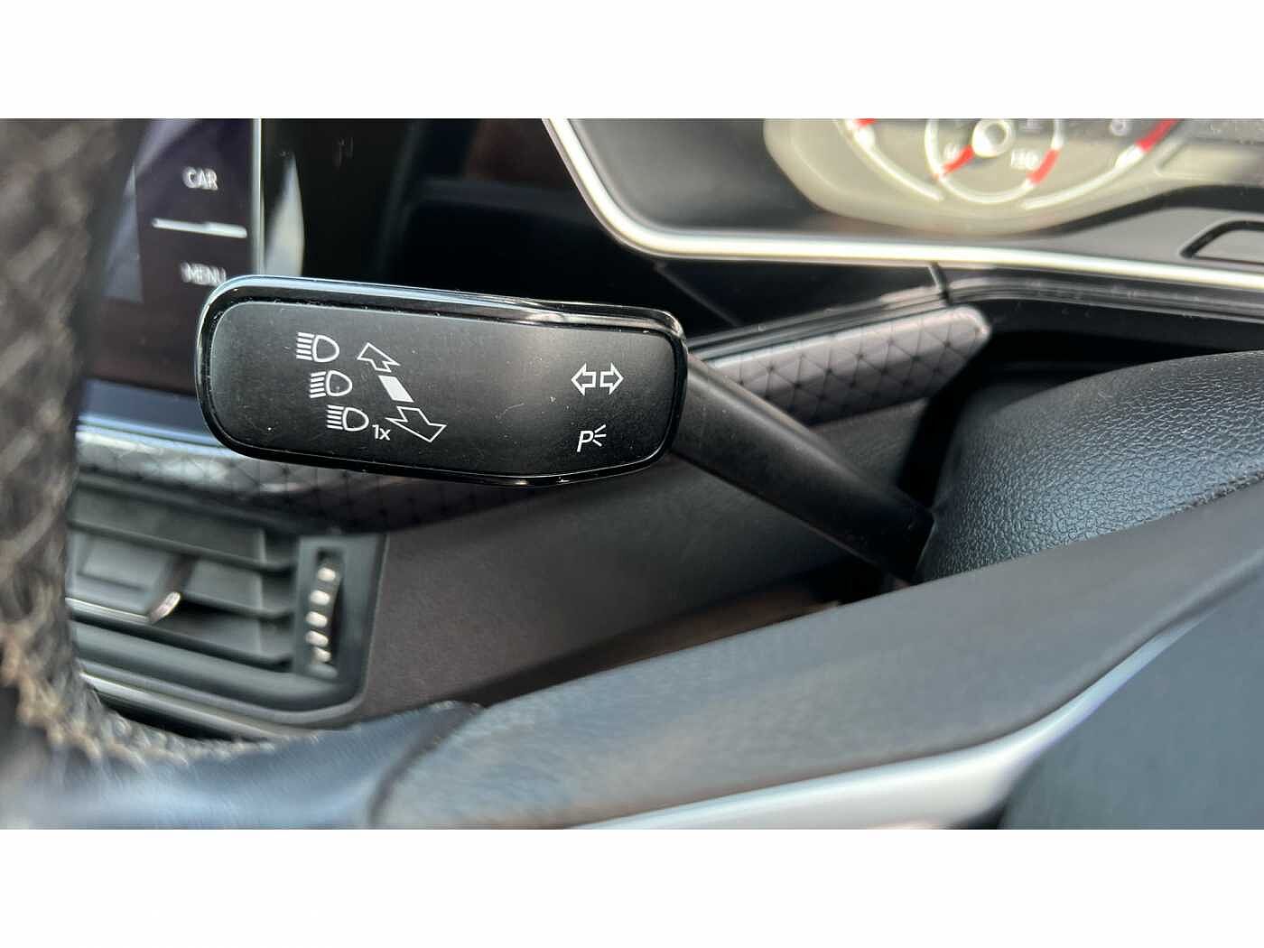 Volkswagen T-cross 1.0 TSI 115 SEL 5dr DSG