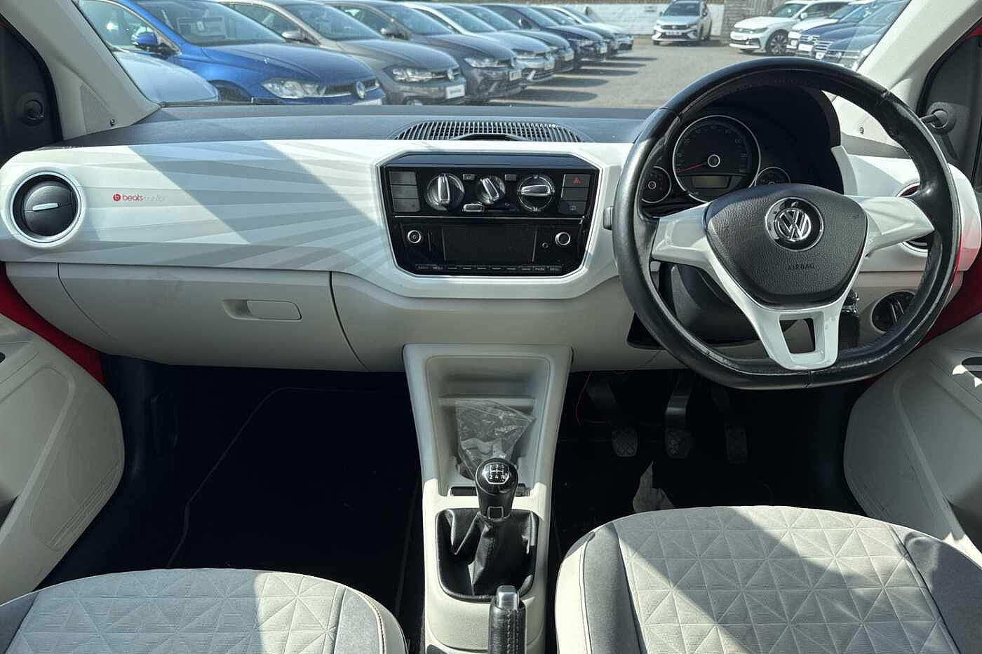 Volkswagen up! Up 2016 1.0 75PS Beats 5Dr