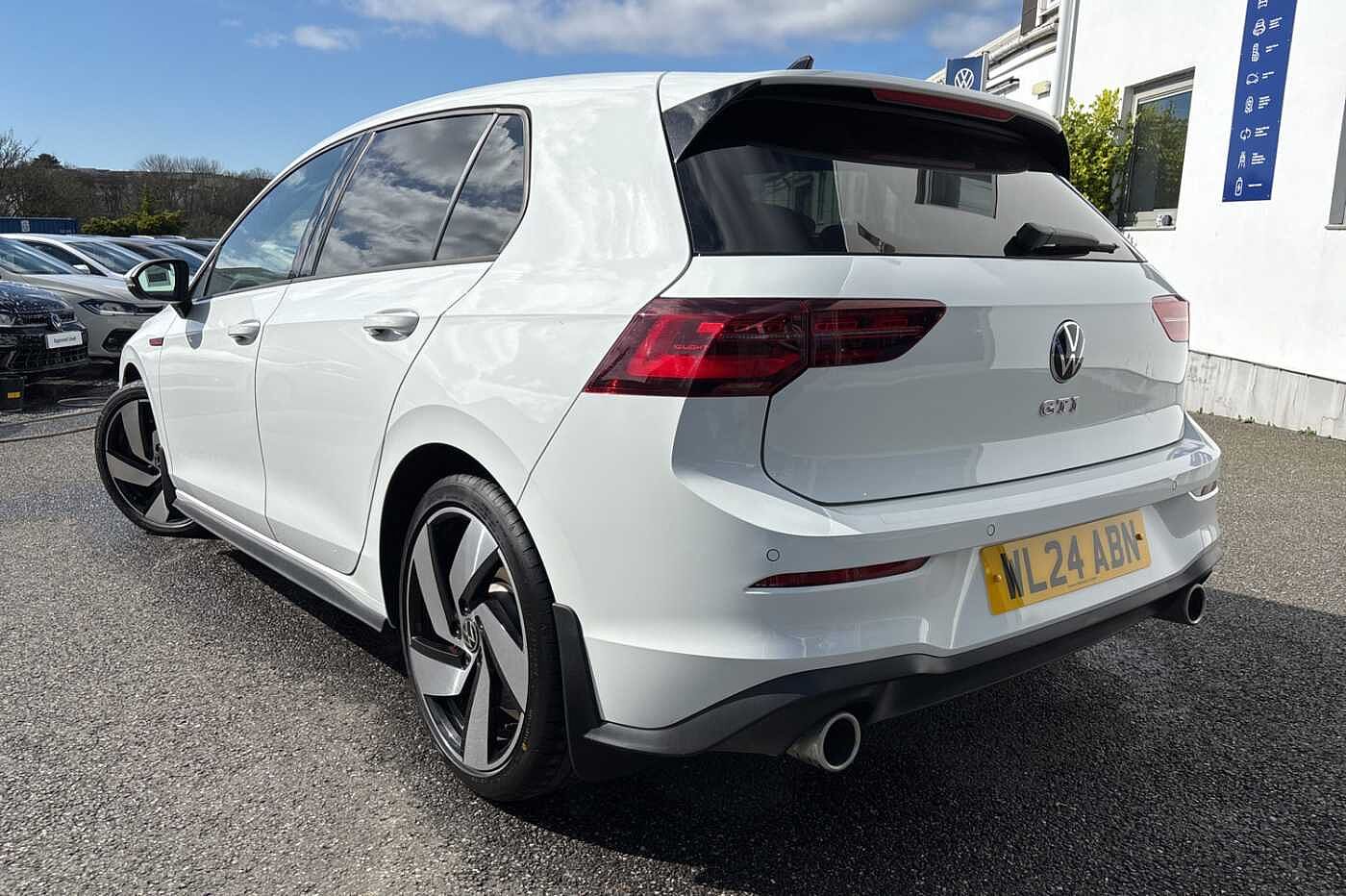 Volkswagen Golf 8 GTI 2.0 TSI 245PS 7-speed DSG 5 Door Golf 8 GTI 2.0 TSI 245PS 7-speed DSG 5 Door