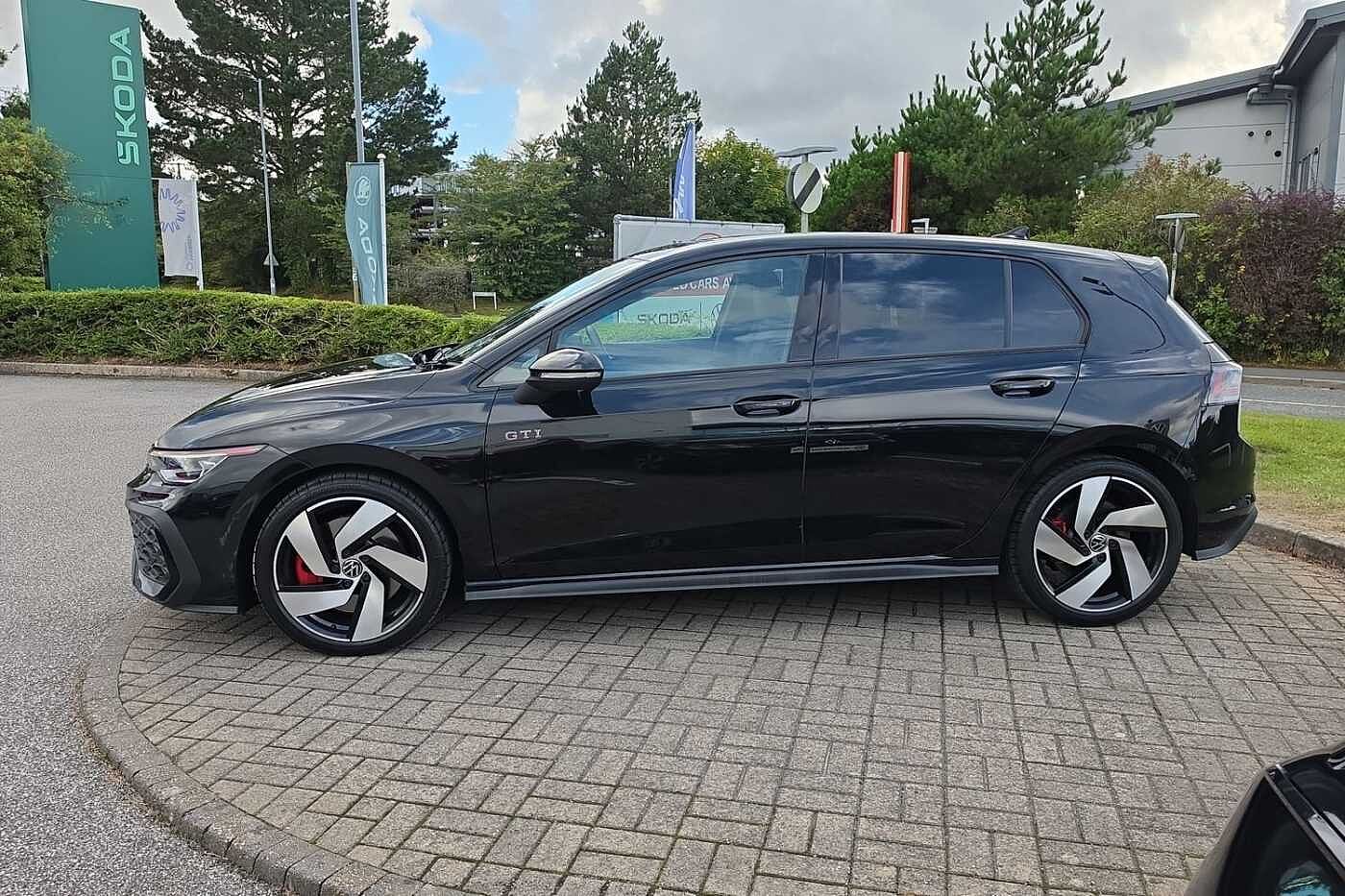 Volkswagen Golf GTI