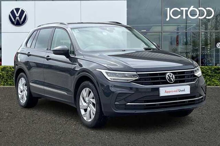 Volkswagen Tiguan 1.5 TSI (150ps) Life EVO Manual 5 door